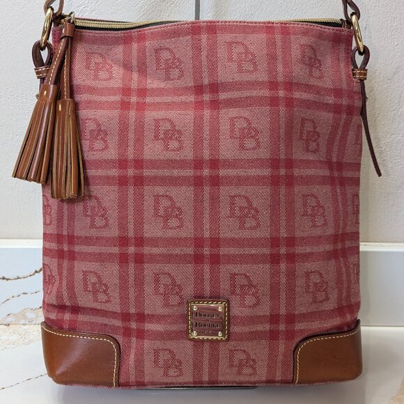 Dooney & Bourke Red Canvas shoulder bag. EUC! - Picture 1 of 5